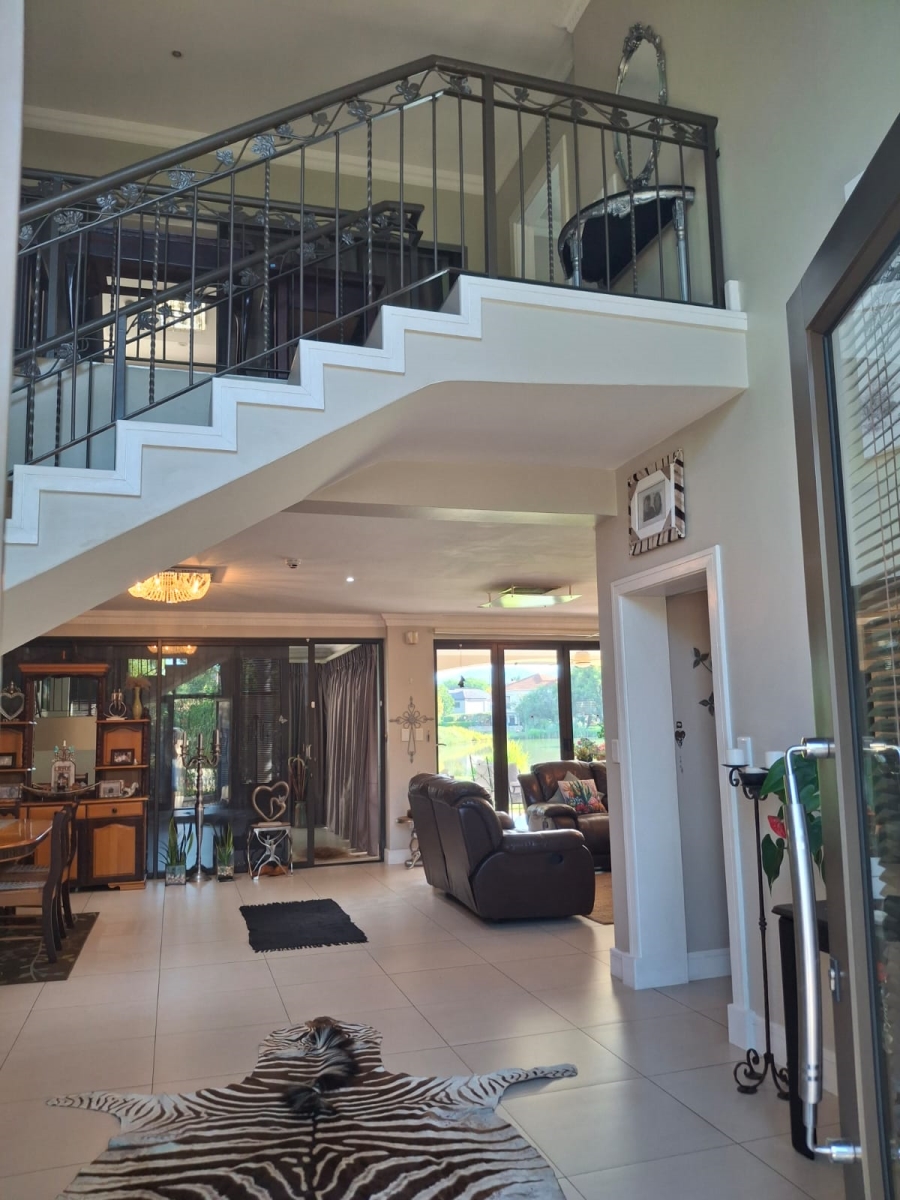 4 Bedroom Property for Sale in WestLake Country Safari Estate North West